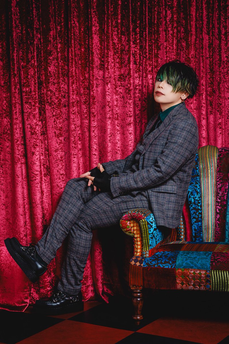 FUKURO_OFFICIAL's tweet photo. 【NEWS④】
新アーティスト写真公開🦉 https://t.co/l9Z1QMHstm