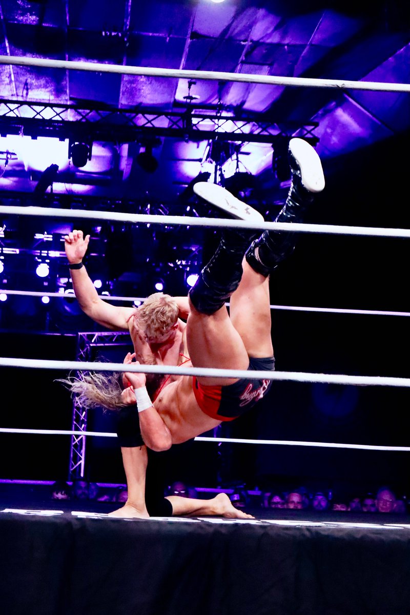 michiko (@mcn_371) on Twitter photo Niiice👍
カーラ・ノワール Cara Noir
<a href="/ThisIs_Progress/">PROGRESS Wrestling</a> STAY HUMBLE @ Electric Ballroom, London
27 July Niiice👍
カーラ・ノワール Cara Noir
<a href="/ThisIs_Progress/">PROGRESS Wrestling</a> STAY HUMBLE @ Electric Ballroom, London
27 July