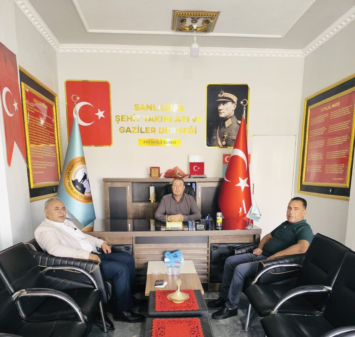 ayit_gok's tweet photo. Şehit Yakınları ve Gaziler Derneği Akçakale Şubesini Ziyarete Bulunduk Dernek Başkanı Sn. Mehmet Elçi’ye Misafirperverliğinden Dolayı Kendisine Ve Teşkilatına Teşekkür Ediyor Çalışmalarında Başarılar Diliyorum.

Yeniden Refah Partisi Akçakale İlçe Başkanı 
Ayit Gök. https://t.co/sZ9gm9yaS7