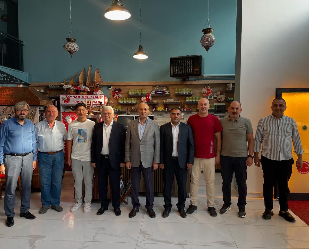 Yusuf KONAK (@yusufkonak65) on Twitter photo Bugün buradaydılar <a href="/devapartisi/">DEVA Partisi</a> genel başkan yardımcısı eski Van milletvekili güzel kıymetlimiz sn.<a href="/keremaltun65/">Kerem Altun</a> ve müş milletvekillerimiz ile Muş il başkanı heyetiyle meşhur Van kahvaltısıyla ağırlandılar.
-1975/#denberi #ekmeğimizdeyiz
<a href="/bakhelebak/">Bak Hele Bak Yusuf Konak Kahvaltı Sarayı</a> <a href="/FarizGl/">Fariz Gül</a> Bugün buradaydılar <a href="/devapartisi/">DEVA Partisi</a> genel başkan yardımcısı eski Van milletvekili güzel kıymetlimiz sn.<a href="/keremaltun65/">Kerem Altun</a> ve müş milletvekillerimiz ile Muş il başkanı heyetiyle meşhur Van kahvaltısıyla ağırlandılar.
-1975/#denberi #ekmeğimizdeyiz
<a href="/bakhelebak/">Bak Hele Bak Yusuf Konak Kahvaltı Sarayı</a> <a href="/FarizGl/">Fariz Gül</a>