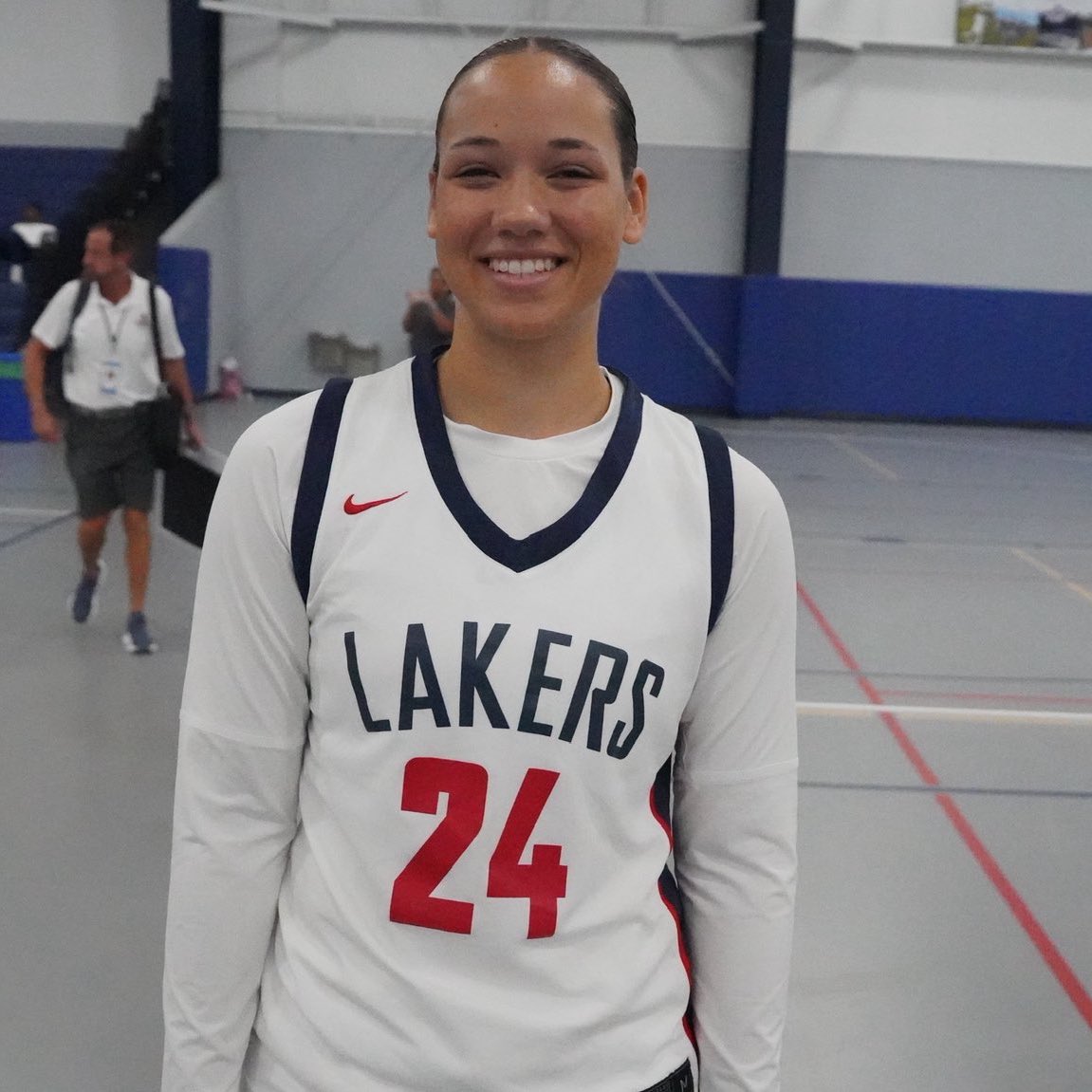 Brandon Clay Brand Marketing (@bclaymarketing) on Twitter photo Brandon Clay Brand Marketing
Powered x @brandonclaypsb
“The Best Evals & Marketing in 🏀”
🚨CLIENT UPDATE🚨
Watched ‘26 Jazlyn Bowman hoop in Ohio & South Carolina. So did <a href="/VinceSmithPSB/">Vincent Smith</a> & <a href="/XavierSoHoops/">Xavier Johnson</a>.
➡️➡️ JOIN THE PROGRAM: peachstatebasketball.com/brandon-clay-c… #BClayMarketing <a href="/Debo614/">Da'Vodis Bowman</a> Brandon Clay Brand Marketing
Powered x @brandonclaypsb
“The Best Evals & Marketing in 🏀”
🚨CLIENT UPDATE🚨
Watched ‘26 Jazlyn Bowman hoop in Ohio & South Carolina. So did <a href="/VinceSmithPSB/">Vincent Smith</a> & <a href="/XavierSoHoops/">Xavier Johnson</a>.
➡️➡️ JOIN THE PROGRAM: peachstatebasketball.com/brandon-clay-c… #BClayMarketing <a href="/Debo614/">Da'Vodis Bowman</a>