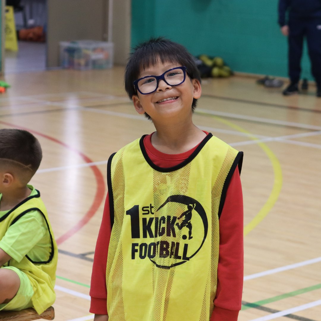 What a day at our Newbridge Holiday Club in Wigan! 🙌🌞 Kids had a blast playing cricket, hockey, and more! 🏏🥅  Join the fun! Book now 👉 firstkick.co.uk/holiday-clubs 

#HolidayClubFun #ActiveKids #SummerVibes #Wigan #FirstKickFootball #MakingMemories #NewFriendships
