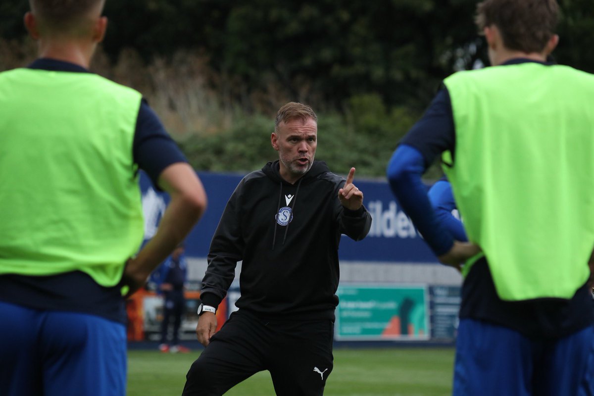 allytakesphotos's tweet photo. Some of my favourite warm up shots from last night. 

Might have to post the pre-match stuff again when the season starts. https://t.co/qkmaqlLHBQ