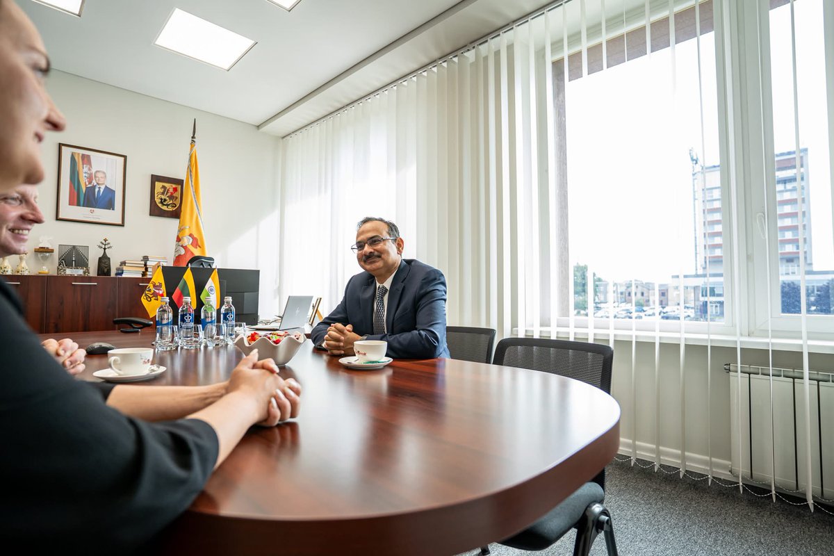 Embassy of India in Lithuania (@indembvilnius) on Twitter photo Ambassador <a href="/uttamdev/">Devesh Uttam</a> met the Mayor of Marijampolė, Mr. Povilas Isoda. Discussions were held on enhancing trade and investment cooperation, cultural exchanges, promotion of tourism and people to people contacts.
<a href="/MEAIndia/">Randhir Jaiswal</a> <a href="/IndianDiplomacy/">Indian Diplomacy</a> Ambassador <a href="/uttamdev/">Devesh Uttam</a> met the Mayor of Marijampolė, Mr. Povilas Isoda. Discussions were held on enhancing trade and investment cooperation, cultural exchanges, promotion of tourism and people to people contacts.
<a href="/MEAIndia/">Randhir Jaiswal</a> <a href="/IndianDiplomacy/">Indian Diplomacy</a>