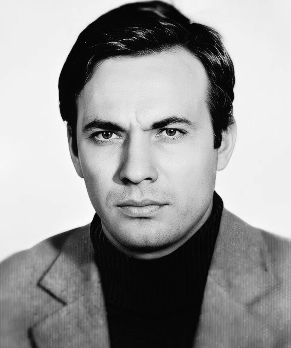 Bizim partimiz ne milli cephe partisidir
ne de bizim partimizin komutanlığı küçük burjuva radikallerine aittir.
Biz sosyalistlerin partisi, Marksist bir partidir ve partimizin eylem kılavuzu kemalizm değil, bilimsel sosyalizmdir!

"Mahir Çayan"