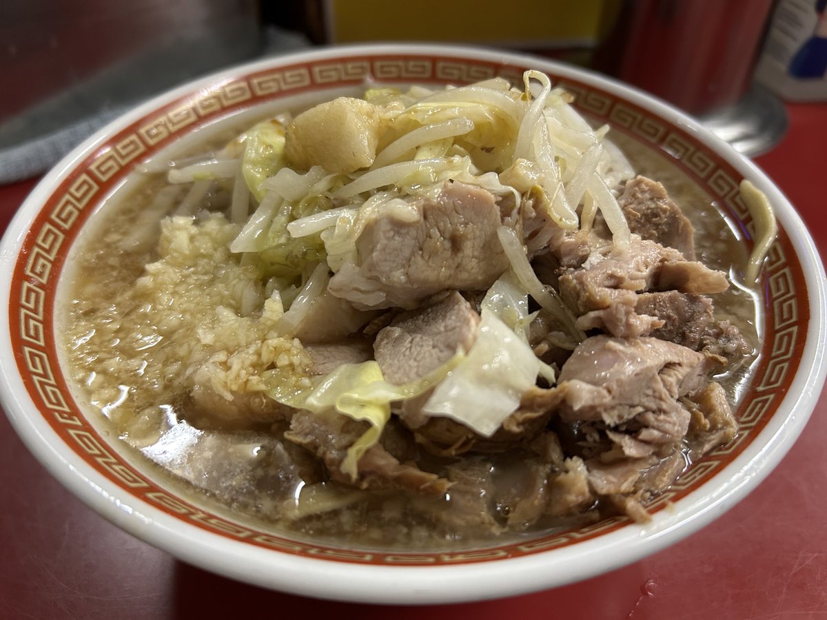 一昨日ぶりに目黒区某所へ。まさかの並びゼロで、ロットも全く気にせずに食べられた。良いこともあるもんだ。