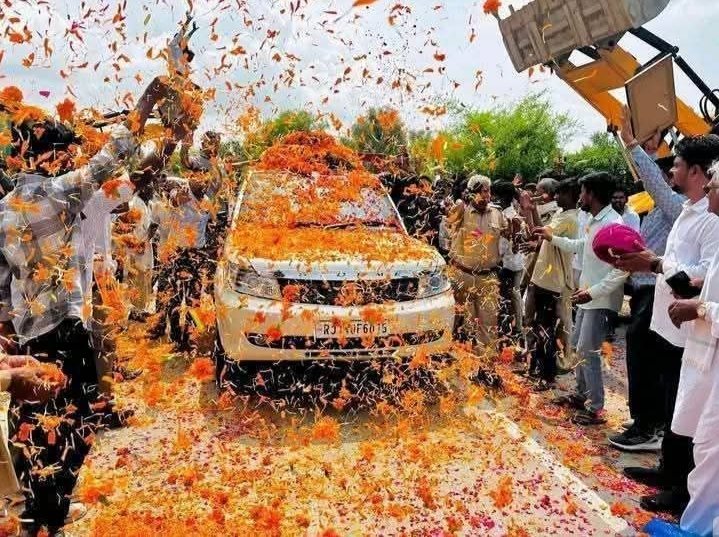 देख रहा है विनोद 👀

2028 का पुरा माहौल सेट है। 

#चौथी_बार_गहलोत_सरकार