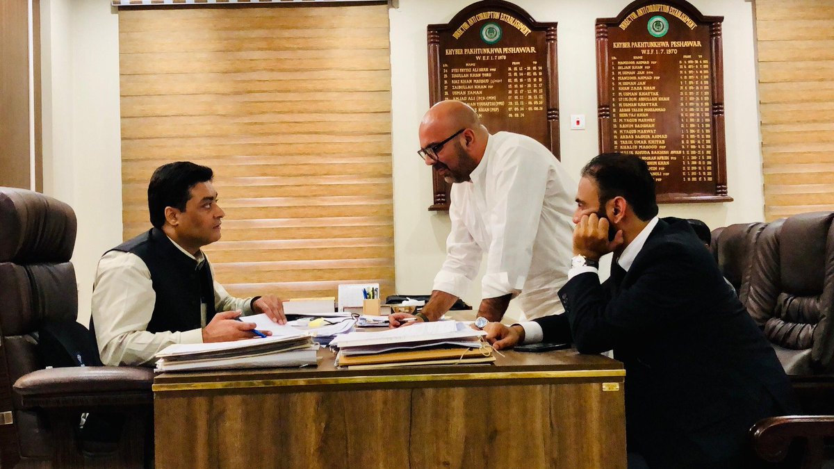 تیمور جھگڑا نے اب دکھتی رگ پر ہاتھ رکھ دیا

اپنے حلقے کے 64 پولنگ سٹیشن کے پریذائیڈنگ افسران کیخلاف انٹی کرپشن سٹبلشمنٹ میں شکایت درج کرادی