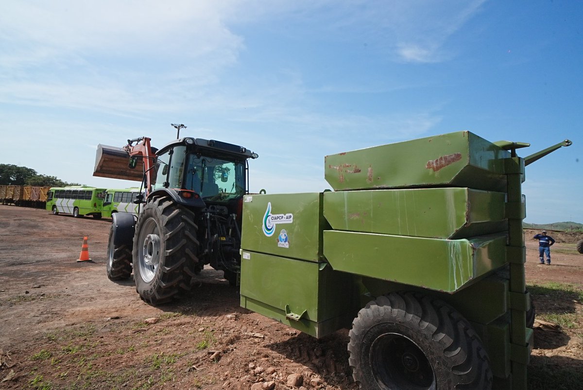 Radio Reforma ¡Se Oye¡ (@reformaseoye) on Twitter photo En alianza con el CIAP AP, Naturgy (<a href="/NaturgyPa/">Naturgy Panamá</a>) logró transformar los residuos de poda de servicio eléctrico en compost para viveros y huertos escolares en CALESA, provincia de Coclé. #Noticiasradioreforma Nota: 🔽🔽🔽
instagram.com/p/DMvIJxnxu9O/… En alianza con el CIAP AP, Naturgy (<a href="/NaturgyPa/">Naturgy Panamá</a>) logró transformar los residuos de poda de servicio eléctrico en compost para viveros y huertos escolares en CALESA, provincia de Coclé. #Noticiasradioreforma Nota: 🔽🔽🔽
instagram.com/p/DMvIJxnxu9O/…