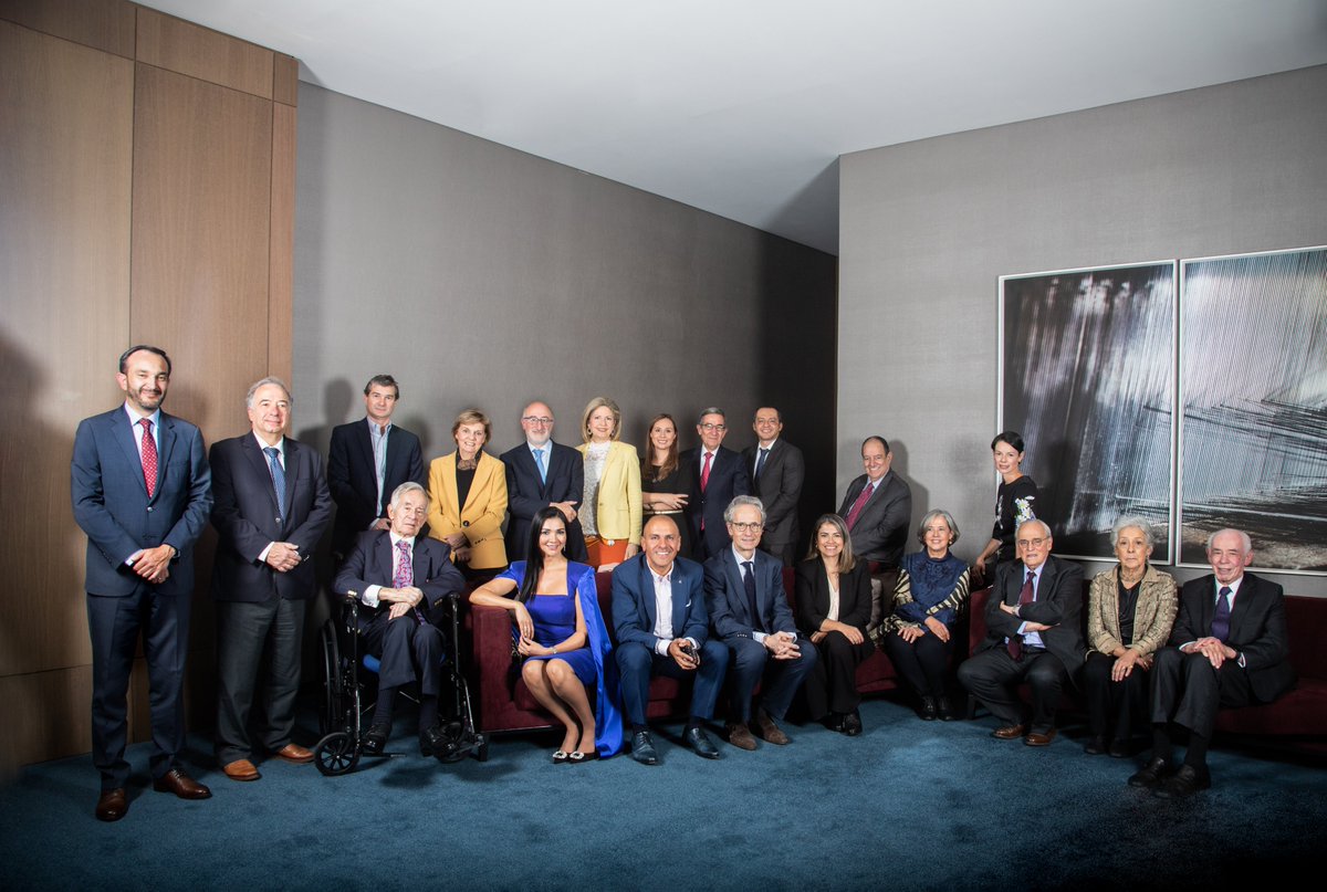 Con profundo pesar recibimos la noticia del fallecimiento del Dr. Carlos Angulo Galvis, miembro de nuestro Consejo Rector, cuya trayectoria y compromiso con nuestra misión dejaron una huella invaluable.