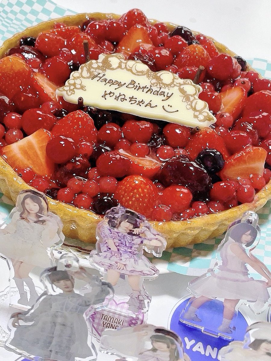mimi3_nt's tweet photo. やねちゃんお誕生日おめでとう🎂🎉💜
自慢の推しです！だいすきー！
#やねちゃんえらい 
#やねぬいびより https://t.co/pFHmZWDDeV