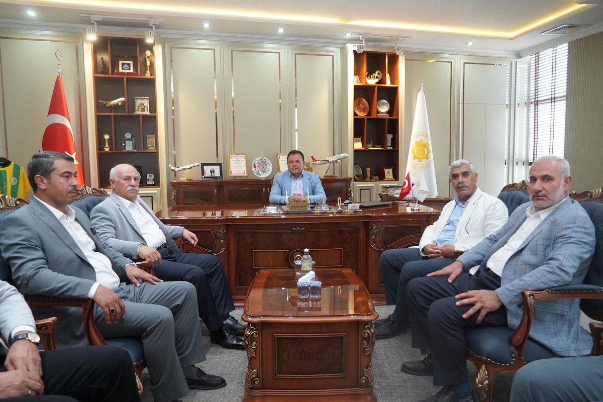📍 Ziyaret

Yeniden Refah Partisi Şanlıurfa İl Başkanı Sn. Ahmet Yetimoğlu,
Karaköprü Belediye Başkan Vekili  Sn. Bakır Kama,
Karaköprü İlçe Başkanı Sn. Kasım Korkmaz,
İl Başkan Yardımcıları Sn. Nasih Ateş, Sn. İsmail Kaya, Sn. Ömer Güneş ve Sn. Mahmut Aydın,
İlçe Başkan