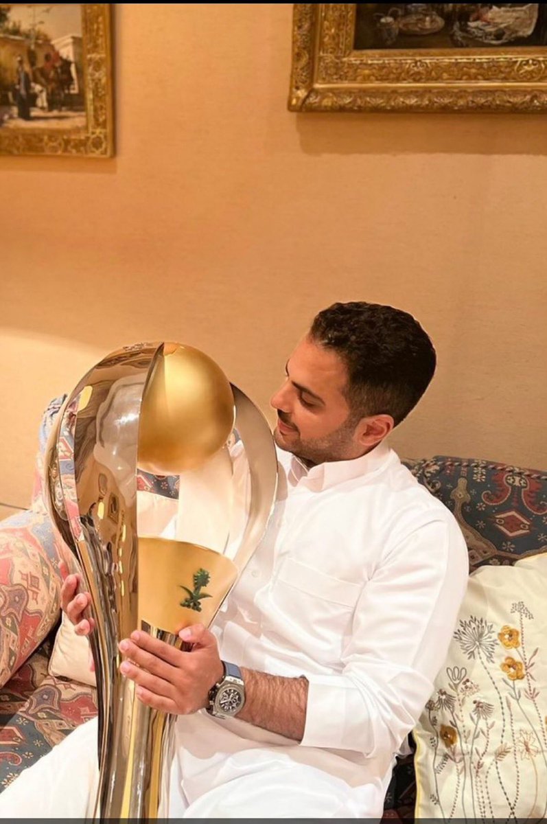 غيمة زرقاء (@gheemh7) on Twitter photo 🚨🚨🚨🚨 عاجل - <a href="/a_alhanyan/">عبدالله الحنيان</a>:
حمد المالك الأقرب لرئاسة #الهلال ويحظى بدعم من الأمير الوليد بن طلال 🚨🚨🚨🚨 عاجل - <a href="/a_alhanyan/">عبدالله الحنيان</a>:
حمد المالك الأقرب لرئاسة #الهلال ويحظى بدعم من الأمير الوليد بن طلال