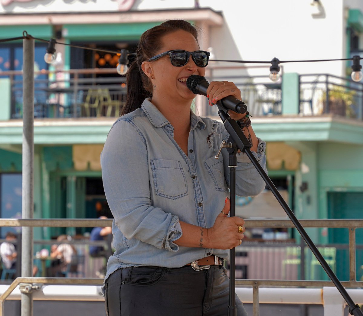 All live entertainment throughout the summer holidays is now LIVE on our website! 📷📷
See who's performing here - clactonpier.co.uk/attractions/bo…

(Subject to weather and availability)