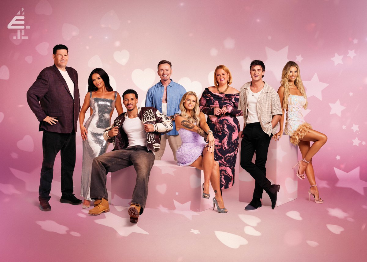 Celebs Go Dating (@celebsgodating) on Twitter photo 🚨 WE’VE GOT A DATE! 🚨
 …and so do these celebs! 💘
Tears, tantrums, and a whole lotta flirting - it’s got drama written all over it 🫢 #CelebsGoDating starts Monday the 11th of August on <a href="/E4Tweets/">E4</a>  🫶 Don’t stand us up! 👀 🚨 WE’VE GOT A DATE! 🚨
 …and so do these celebs! 💘
Tears, tantrums, and a whole lotta flirting - it’s got drama written all over it 🫢 #CelebsGoDating starts Monday the 11th of August on <a href="/E4Tweets/">E4</a>  🫶 Don’t stand us up! 👀