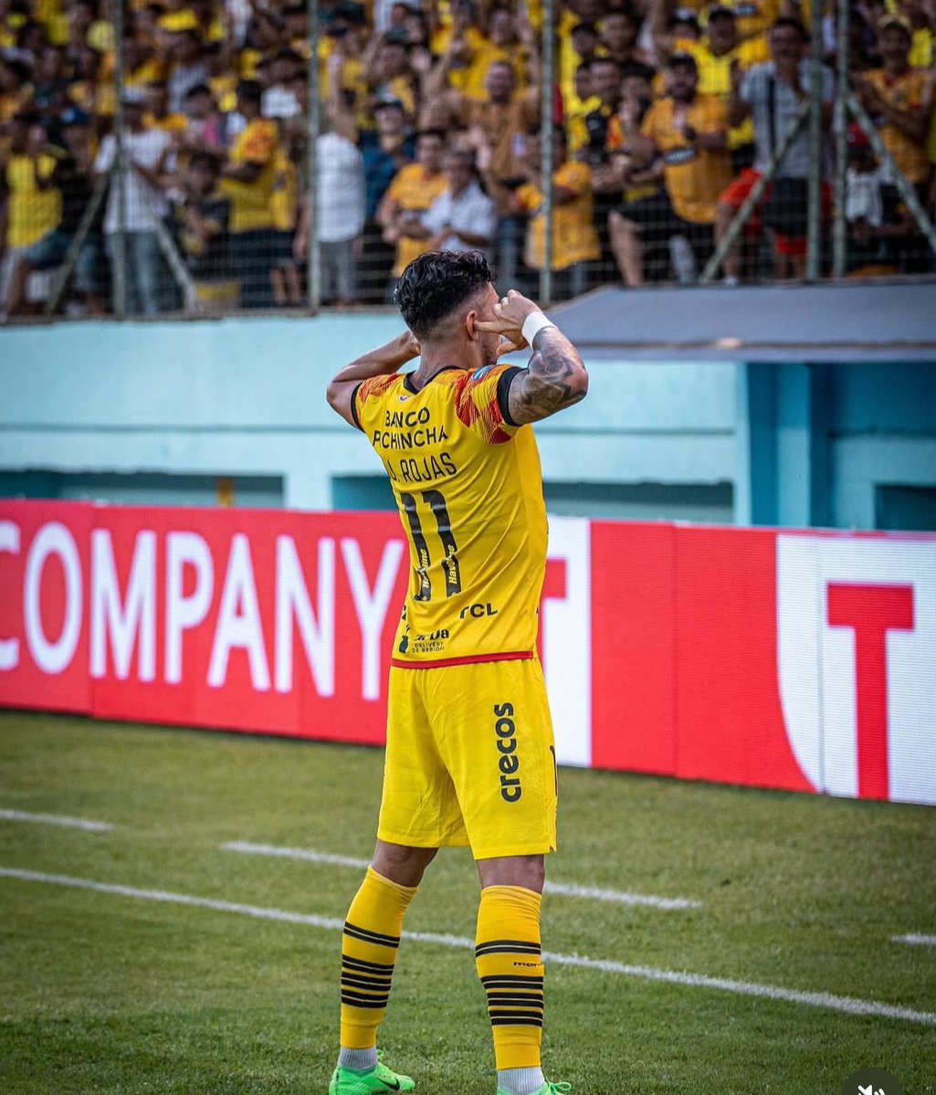 Hay que ser muy vacío de corazón para hablar con tanta maldad o burla sobre las lesiones de Joao Rojas.

Lo que más quisiera el jugador es volver a lo que ama, pero la vida muchas veces te pone pruebas y Joao seguro volverá más fuerte. Ya dejen el odio. Sean empáticos.