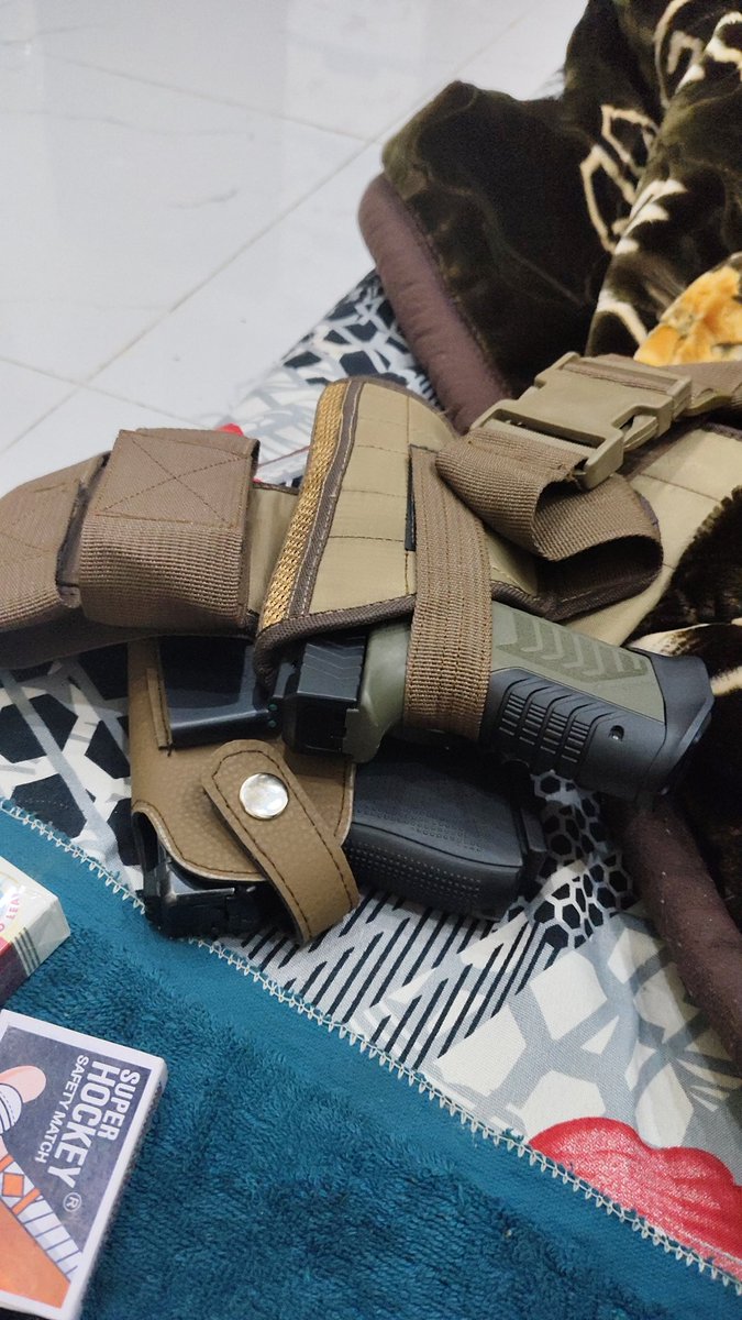 کالونیل نظام کے خاتمے کے لیے بندوق اور عوامی بغاوت ضروری ہے۔