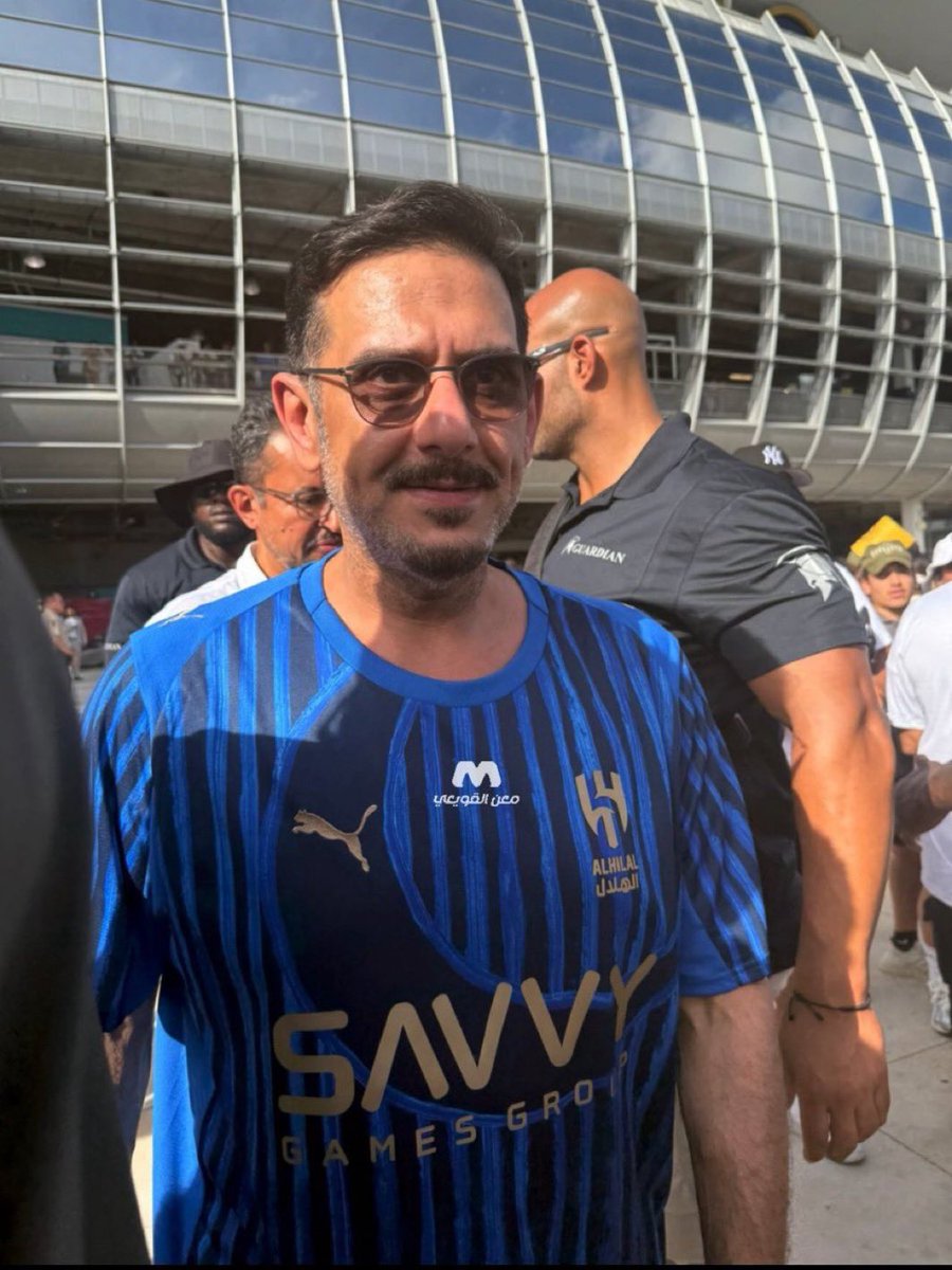 احب الانسان هذا .. وجه السعد ..