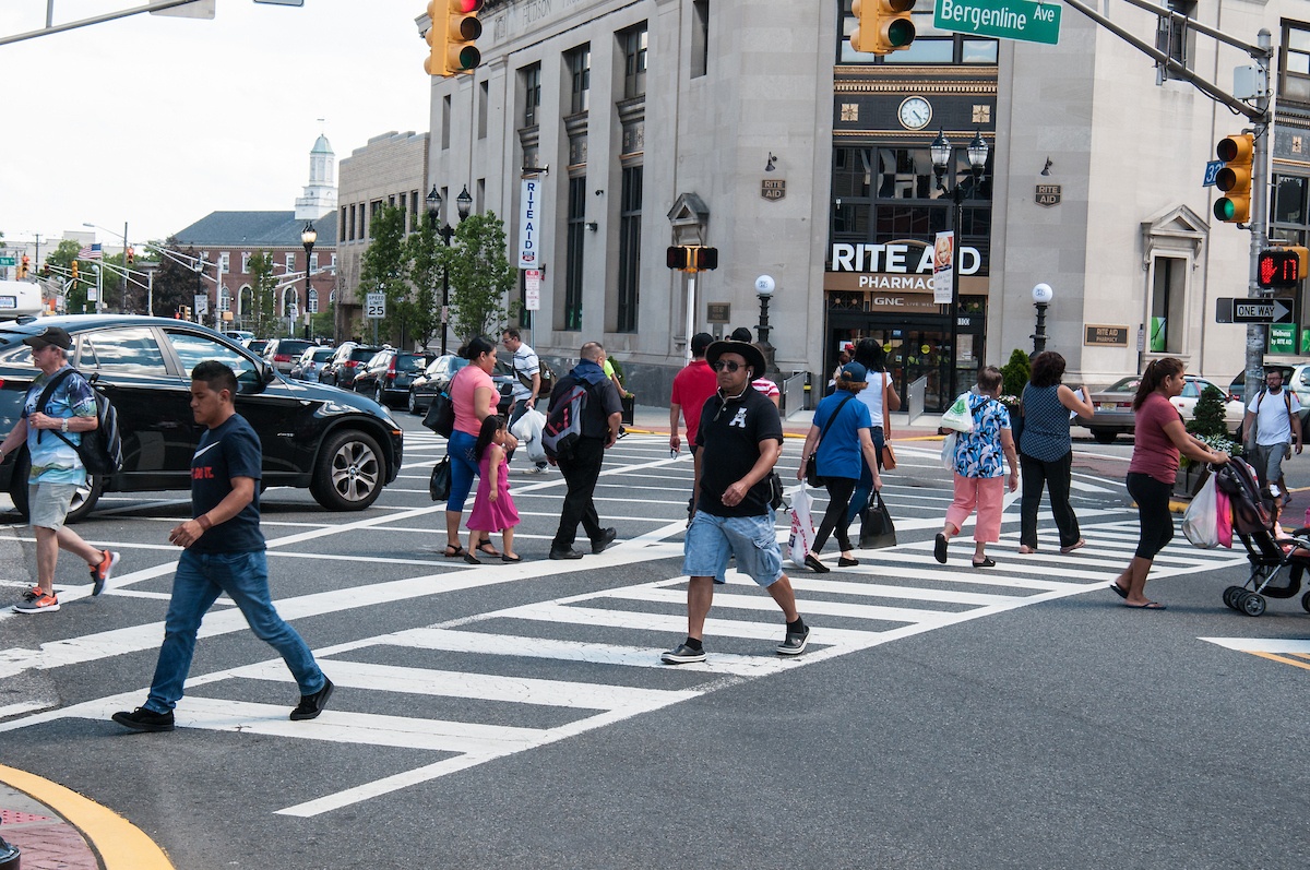 NJTPA (@njtpa) on Twitter photo Four of New York City's 5 boroughs topped the list for #activetransportation followed by #HudsonCountyNJ at No. 5. The average share for 🚶🏽♀️ & 🚴🏻♂️ among counties with 150 ppl/sq mile is ~9.5%, per a study by <a href="/StreetLightData/">StreetLight</a>. Read more via #InTransitionMag: l8r.it/CNXT Four of New York City's 5 boroughs topped the list for #activetransportation followed by #HudsonCountyNJ at No. 5. The average share for 🚶🏽♀️ & 🚴🏻♂️ among counties with 150 ppl/sq mile is ~9.5%, per a study by <a href="/StreetLightData/">StreetLight</a>. Read more via #InTransitionMag: l8r.it/CNXT