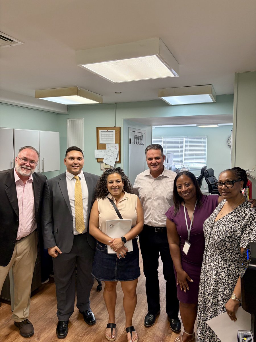 Association for Community Living (@aclnys) on Twitter photo #ACLMember Pibly Residential Programs hosted a visit with Senator <a href="/Fernandez4NY/">Nathalia Fernandez</a> at their Overing House Community Residence in the Bronx yesterday! Pibly staff & ACL met w/the Senator to discuss their programs & how add’l NYS investment into #mentalhealth housing helps all NYers. #ACLMember Pibly Residential Programs hosted a visit with Senator <a href="/Fernandez4NY/">Nathalia Fernandez</a> at their Overing House Community Residence in the Bronx yesterday! Pibly staff & ACL met w/the Senator to discuss their programs & how add’l NYS investment into #mentalhealth housing helps all NYers.