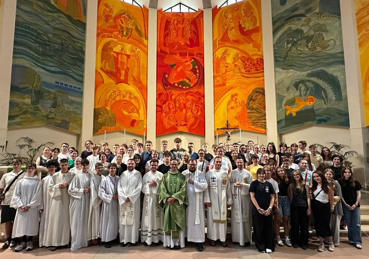 Młodzi  z archidiecezji wrocławskiej uczestniczą wraz z bp. Maciejem Małygą w Jubileuszu Młodych w Rzymie.