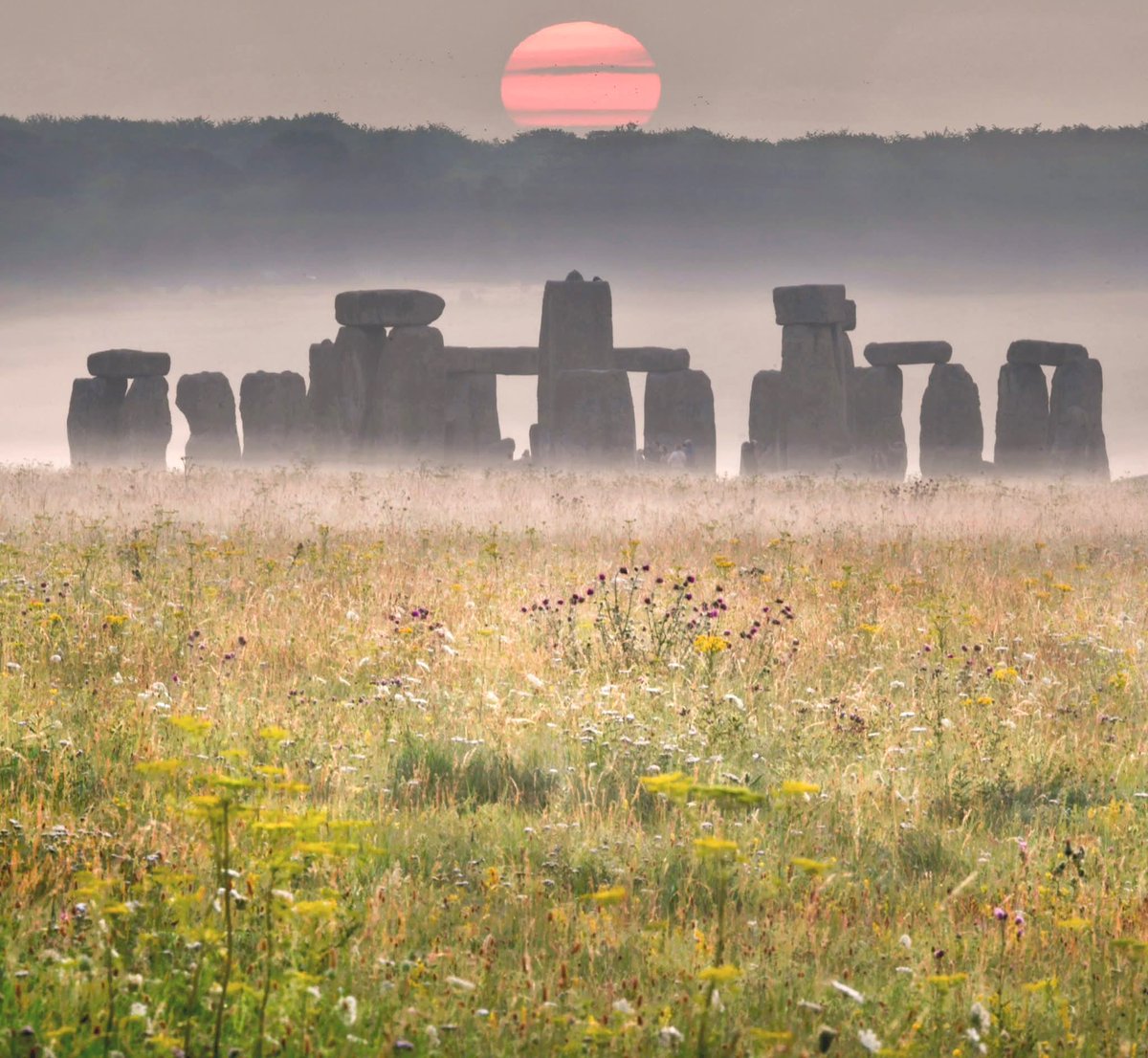 Stonehenge Sunset.
Pic by Jeff Overs