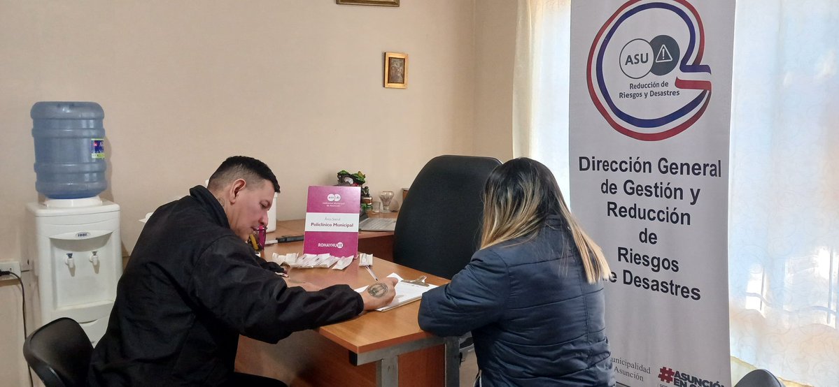 🩺 En el marco de la campaña de prevención del cáncer de cuello uterino, profesionales del <a href="/policlinicoasu/">Policlínico Municipal de Asunción</a>  visitaron hoy la Dirección General de Gestión y Reducción de Riesgos de Desastres de la <a href="/AsuncionMuni/">Municipalidad de Asunción</a> .