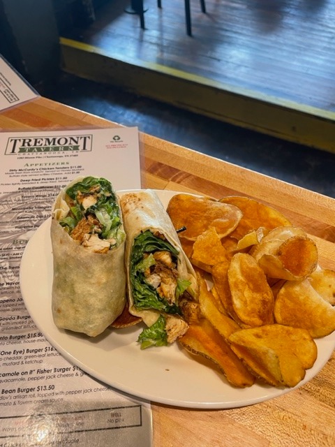 TremontTavern's tweet image. Grab a napkin and get on down! Tomorrow is the last day to enjoy these bad boys before the August specials move in! 
#BestBurger #TheCarolinaChiliBurger #TheOrangeJulius #CHAeats