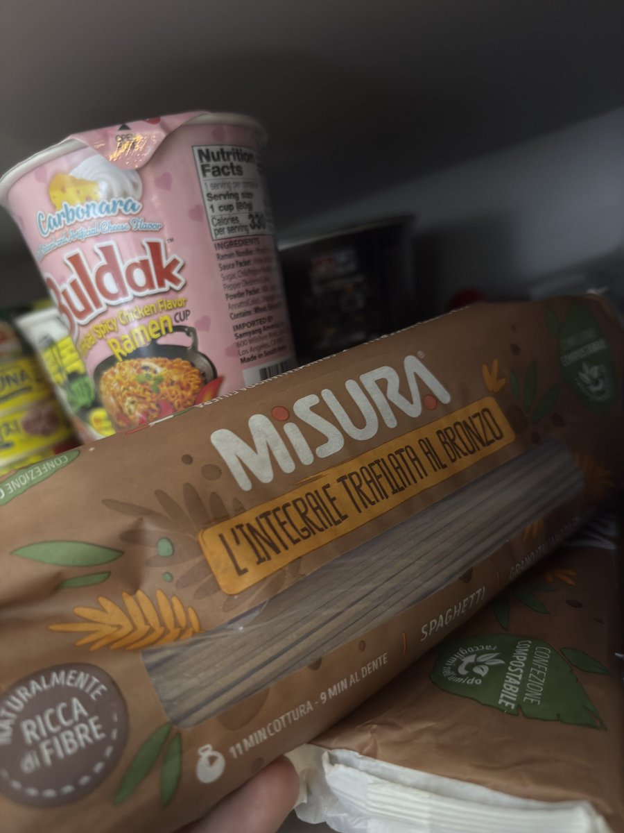 seimeizu's tweet photo. Jaemin said if you want to eat pasta healthily use Misura’s, but if you want a tasty pasta use Gentile’s https://t.co/KXy4qoYFCW