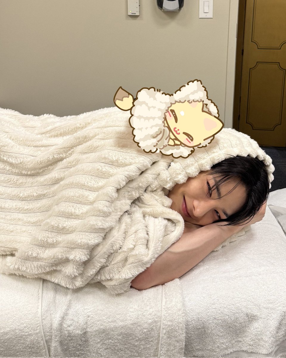 KnowTwo_2's tweet image. 폭닥폭닥사르르모찌여우