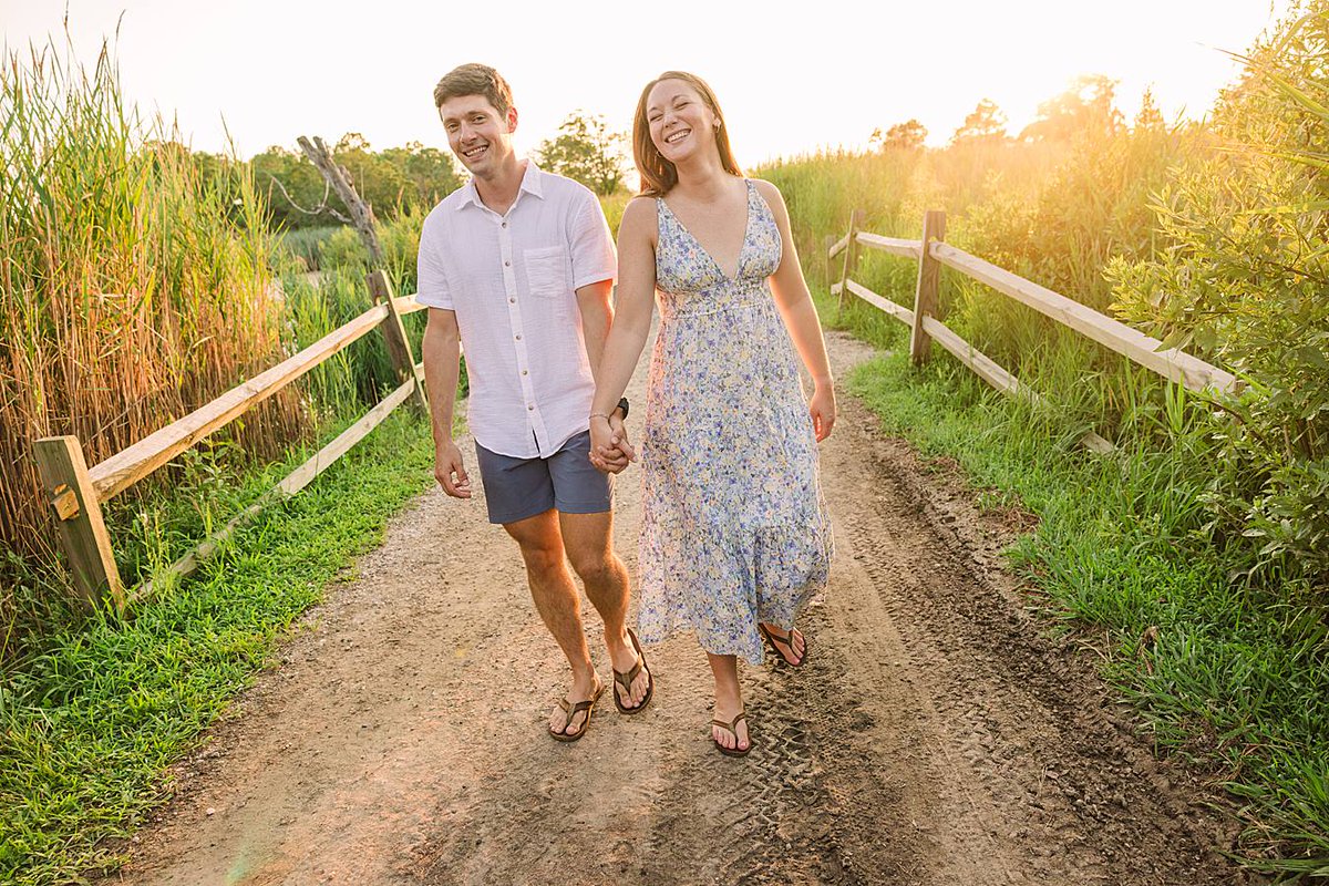 Beautiful golden hour engagement session with Grace &amp; Nick! #laurasfocusphotography #laurasfocus #stevensville #stevensvillemaryland #easternshorewedding #easternshoreweddings #engagementsession #engaged #engagementshoot