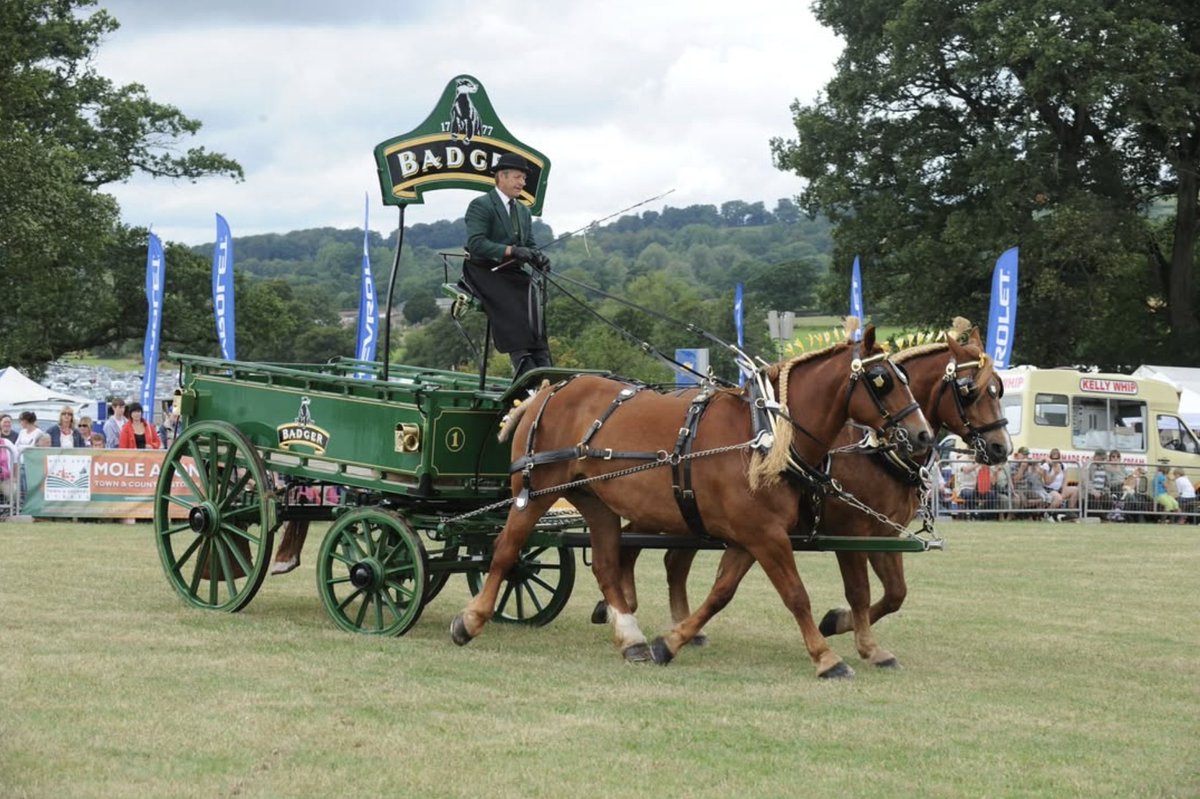 🌾 The <a href="/HonitonShow1890/">Honiton Show</a>  is back on Thursday 7 Aug!

Enjoy farming fun, live acts, local food, 400+ stalls &amp; more – all set in stunning Honiton. 🐑🚜🎪

Find out more: bit.ly/3GZxMUL

📸 <a href="/HonitonShow1890/">Honiton Show</a>