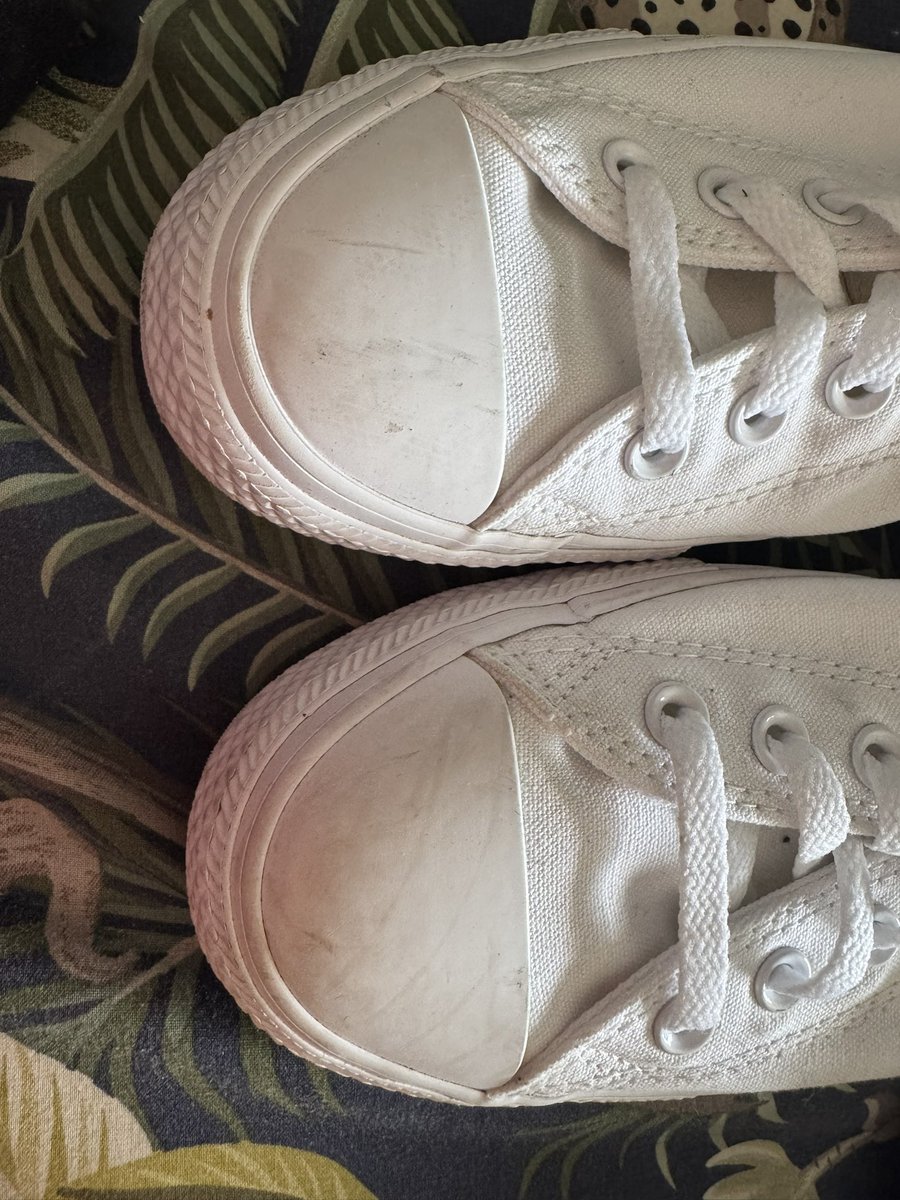 Adrian Dewey tweet media