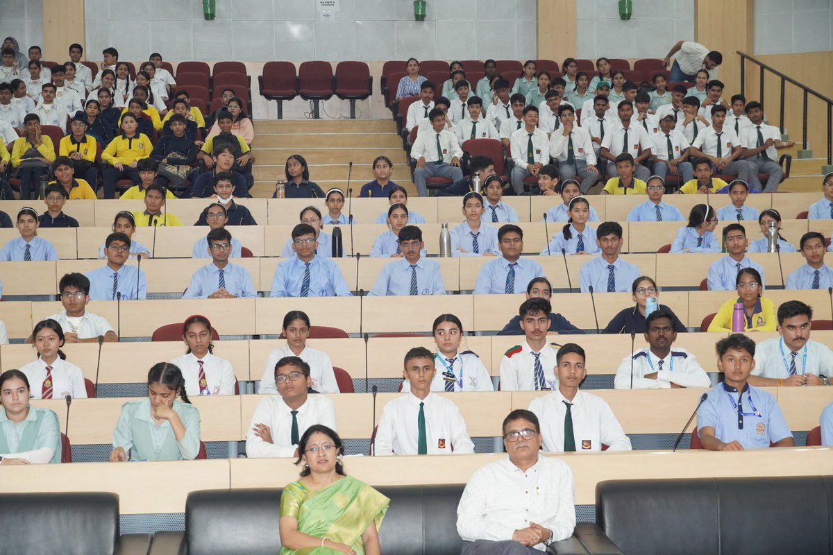 Wildlife Institute of India (@wii_india) on Twitter photo Dr. G.S. Bhardwaj, Director of WII, engaged with 288 young enthusiastic wildlife guardians. Focusing on wildlife importance, the Director of WII shared his valuable field knowledge and conservation insights. <a href="/ntca_india/">National Tiger Conservation Authority</a> <a href="/wii_india/">Wildlife Institute of India</a>
<a href="/timesofindia/">The Times Of India</a> <a href="/GraphicEraUni/">Graphic Era deemed to be University</a>
@gobindsagarbha1 Dr. G.S. Bhardwaj, Director of WII, engaged with 288 young enthusiastic wildlife guardians. Focusing on wildlife importance, the Director of WII shared his valuable field knowledge and conservation insights. <a href="/ntca_india/">National Tiger Conservation Authority</a> <a href="/wii_india/">Wildlife Institute of India</a>
<a href="/timesofindia/">The Times Of India</a> <a href="/GraphicEraUni/">Graphic Era deemed to be University</a>
@gobindsagarbha1