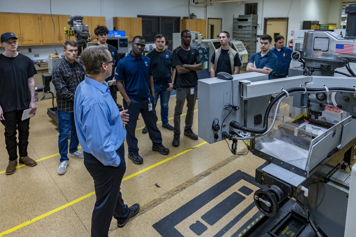 Central Connecticut State University (@ccsu) on Twitter photo Central is proud to partner with <a href="/TRUMPFinc/">TRUMPF Inc.</a> to shape the future of manufacturing and technology💙🔱 Thank you <a href="/HartfordBiz/">Hartford Business</a>
🔗hartfordbusiness.com/article/ccsu-l…
#WeAreCentral Central is proud to partner with <a href="/TRUMPFinc/">TRUMPF Inc.</a> to shape the future of manufacturing and technology💙🔱 Thank you <a href="/HartfordBiz/">Hartford Business</a>
🔗hartfordbusiness.com/article/ccsu-l…
#WeAreCentral