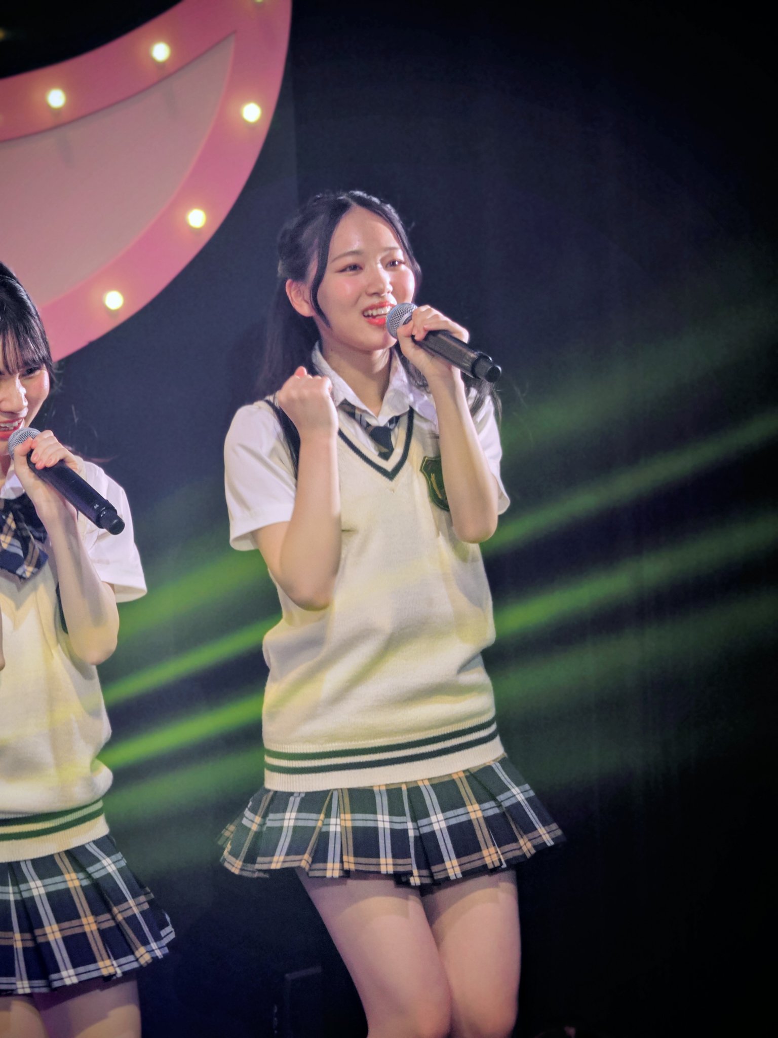 NMB48 村井悠莉 2024 Decemberランダム 生写真 A 直筆 村井 悠莉（NMB48 研究生）｜SHOWROOM(ショールーム)