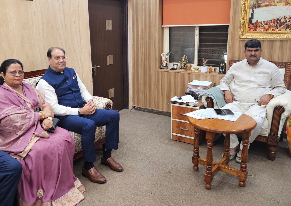 𝔸𝕤𝕙𝕚𝕤𝕙 𝕄𝕚𝕤𝕙𝕣𝕒 (@ashishm91613161) on Twitter photo मा० प्रदेश संगठन महामंत्री #भाजपा श्री <a href="/dpradhanbjp/">Dharmendra Pradhan</a> जी से प्रदेश कार्यलय पर आज शिष्टाचार भेंट कर विभिन्न विषयों पर चर्चा करते हुए
भाजपा के वरिष्ठ नेता / मा ० मंत्री श्री #मोहसिन__रजा जी । मा० प्रदेश संगठन महामंत्री #भाजपा श्री <a href="/dpradhanbjp/">Dharmendra Pradhan</a> जी से प्रदेश कार्यलय पर आज शिष्टाचार भेंट कर विभिन्न विषयों पर चर्चा करते हुए
भाजपा के वरिष्ठ नेता / मा ० मंत्री श्री #मोहसिन__रजा जी ।