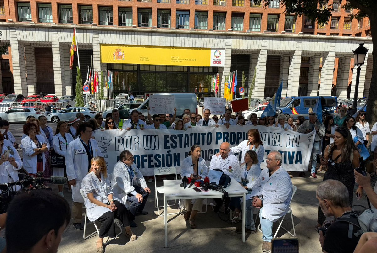 #30J 
#NuestraPropiaMesa #UnaMesaUnEstatuto 
#BatasBlancas 
#EstatutoPropio

<a href="/metgescatalunya/">Metges de Catalunya</a>
<a href="/amytsmedicos/">AMYTS</a>
<a href="/SindicatoMedico/">SME.SindicatoMédicoEuskadi</a>
<a href="/SMedicoNavarra/">S Médico Navarra</a>
<a href="/sindicato_OMEGA/">Sindicato O´MEGA</a>
<a href="/MedicosSEMCA/">Sindicato Médico SEMCA</a>
<a href="/sime58106112/">@SIME_medicos</a>
<a href="/MedicoPrimaria/">Sindicato Médico Primaria</a>
<a href="/AsociacionMIRe/">Asociación MIR España</a>
<a href="/MUDmedicos/">MUD Médicos</a>
⁦<a href="/OficialSimpa/">SIMPA_Oficial</a>⁩