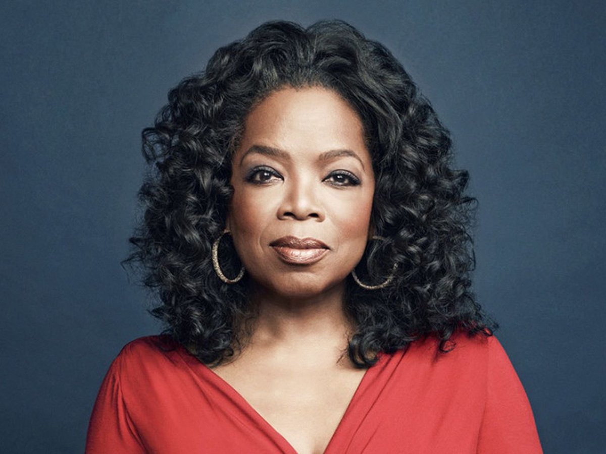 Oprah did not open her road when tsunami evacuations began

Media reported her road was opened at 7:16 PM, by Maui Police

The first tsunami wave was expected around 7:17 PM

All of this means she waited until 1 MIN before waves were expected.LOCALS drove for 1-2 hrs

Fuck Oprah