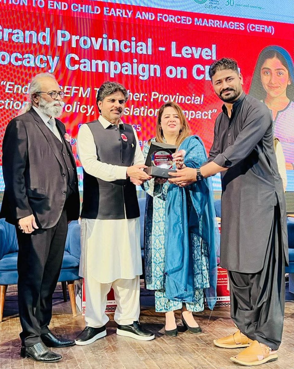 FaisalB03265422's tweet image. MPA Saima Agha and Minister Nasir Shah attended the &quot;Grand Provincial Advocacy Campaign on CEFM&quot; at Arts Council Karachi. 🇱🇾
@MpaAgha @SyedNasirHShah @MediaCellPPP @mediapppdigital 
 #EndChildMarriage #SaimaAgha #NasirShah #SaveTheChildren #AdvocacyCampaign