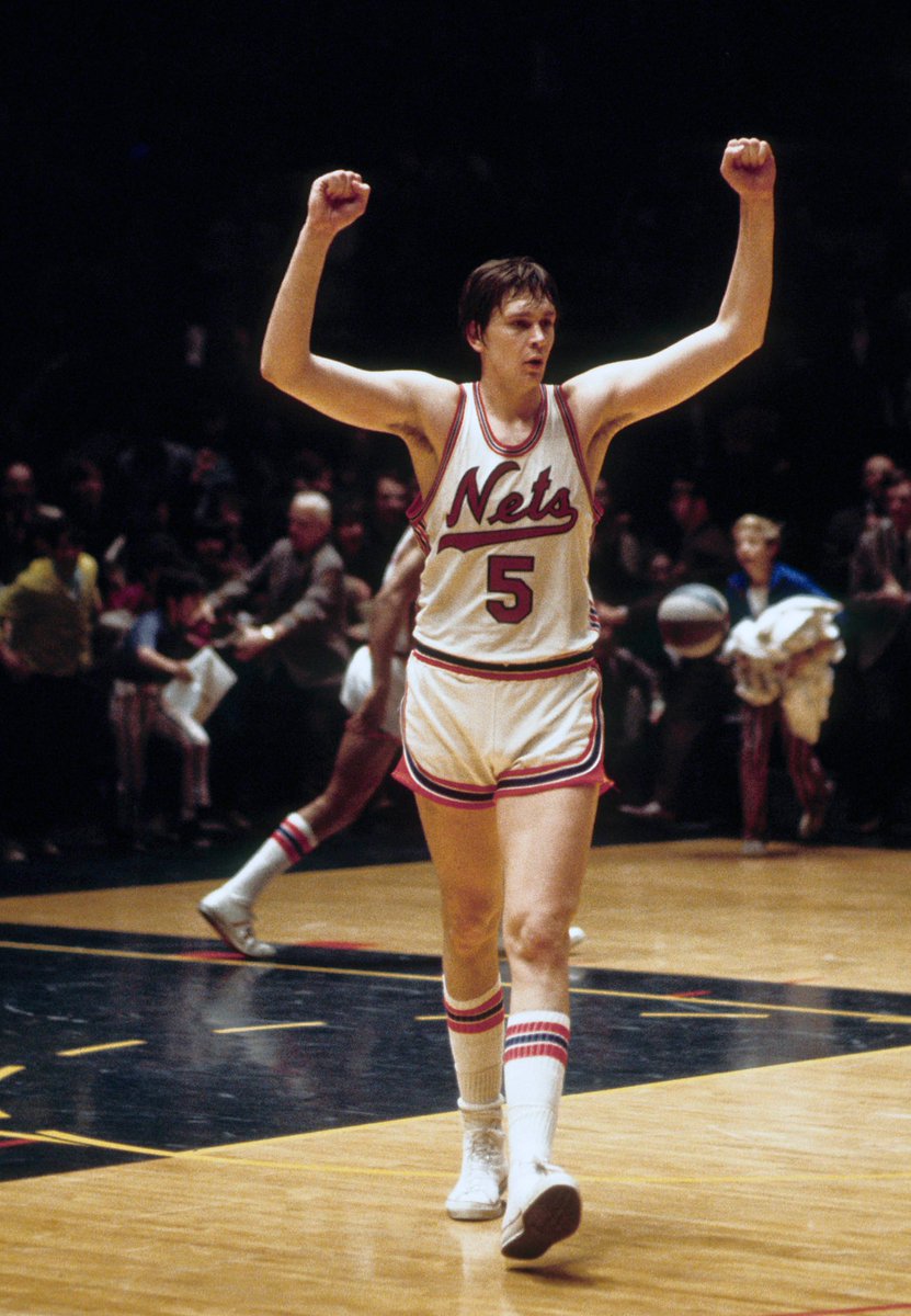 ABAthrowbacks (@abathrowbacks) on Twitter photo He looked slow and was named “the Whopper” for his love for Burger King, but Billy Paultz had great hands and anticipation skills.
Paultz averaged 2 steals per game in the ‘74-‘75 ABA season in spite of his towering 6’11’’ and 250 pound frame. 
Happy bday to the Whopper! 🙌 He looked slow and was named “the Whopper” for his love for Burger King, but Billy Paultz had great hands and anticipation skills.
Paultz averaged 2 steals per game in the ‘74-‘75 ABA season in spite of his towering 6’11’’ and 250 pound frame. 
Happy bday to the Whopper! 🙌