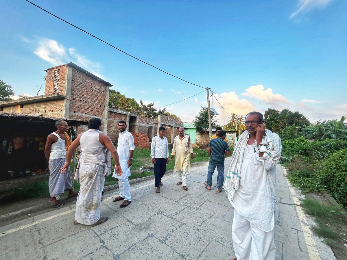 Shiv Prakash Garib Das (@garibshiv) on Twitter photo ЁЯУНрдмрдЫрд╡рд╛рдбрд╝рд╛ рд╡рд┐рдзрд╛рдирд╕рднрд╛ рдХреНрд╖реЗрддреНрд░
рдЖрдкрдХреЗ рд╡рд┐рд╢реНрд╡рд╛рд╕, рдЖрдкрдХреЗ рд╕рдкрдиреЛрдВ рдФрд░ рдЖрдкрдХреА рдЙрдореНрдореАрджреЛрдВ рдХреЛ рд╕рд╛рде рд▓реЗрдХрд░ рд╣рд░ рджреНрд╡рд╛рд░ рдкрд░ рдкрд╣реБрдВрдЪ рд░рд╣рд╛ рд╣реВрдВ рддрд╛рдХрд┐ рдЖрдкрдХреА рд╕рдорд╕реНрдпрд╛рдПрдВ рд╕реБрди рд╕рдХреВрдВ, рдФрд░ рд╕рдорд╛рдзрд╛рди рд▓рд╛ рд╕рдХреВрдВред
рдЖрдкрдХрд╛ рдмреЗрдЯрд╛, рд╕рджреИрд╡ рдЖрдкрдХреЗ рд╕рд╛рде! ЁЯУНрдмрдЫрд╡рд╛рдбрд╝рд╛ рд╡рд┐рдзрд╛рдирд╕рднрд╛ рдХреНрд╖реЗрддреНрд░
рдЖрдкрдХреЗ рд╡рд┐рд╢реНрд╡рд╛рд╕, рдЖрдкрдХреЗ рд╕рдкрдиреЛрдВ рдФрд░ рдЖрдкрдХреА рдЙрдореНрдореАрджреЛрдВ рдХреЛ рд╕рд╛рде рд▓реЗрдХрд░ рд╣рд░ рджреНрд╡рд╛рд░ рдкрд░ рдкрд╣реБрдВрдЪ рд░рд╣рд╛ рд╣реВрдВ рддрд╛рдХрд┐ рдЖрдкрдХреА рд╕рдорд╕реНрдпрд╛рдПрдВ рд╕реБрди рд╕рдХреВрдВ, рдФрд░ рд╕рдорд╛рдзрд╛рди рд▓рд╛ рд╕рдХреВрдВред
рдЖрдкрдХрд╛ рдмреЗрдЯрд╛, рд╕рджреИрд╡ рдЖрдкрдХреЗ рд╕рд╛рде!