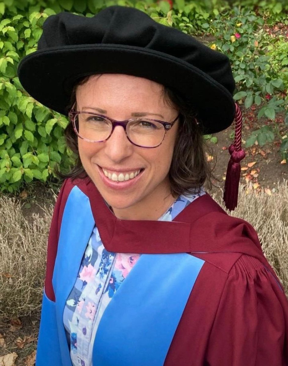 We as #PDAnawp are  so proud of Dr. Jayne Love <a href="/JaynethePDAU1/">Dr Jayne Love</a> who completed her PhD at the University of Southampton last week—what an amazing achievement!
<a href="/the_pda/">The PDA</a>