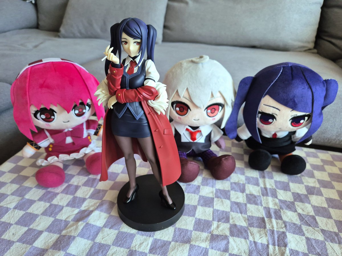 MY JILL AND PLUSHIES ARRIVED