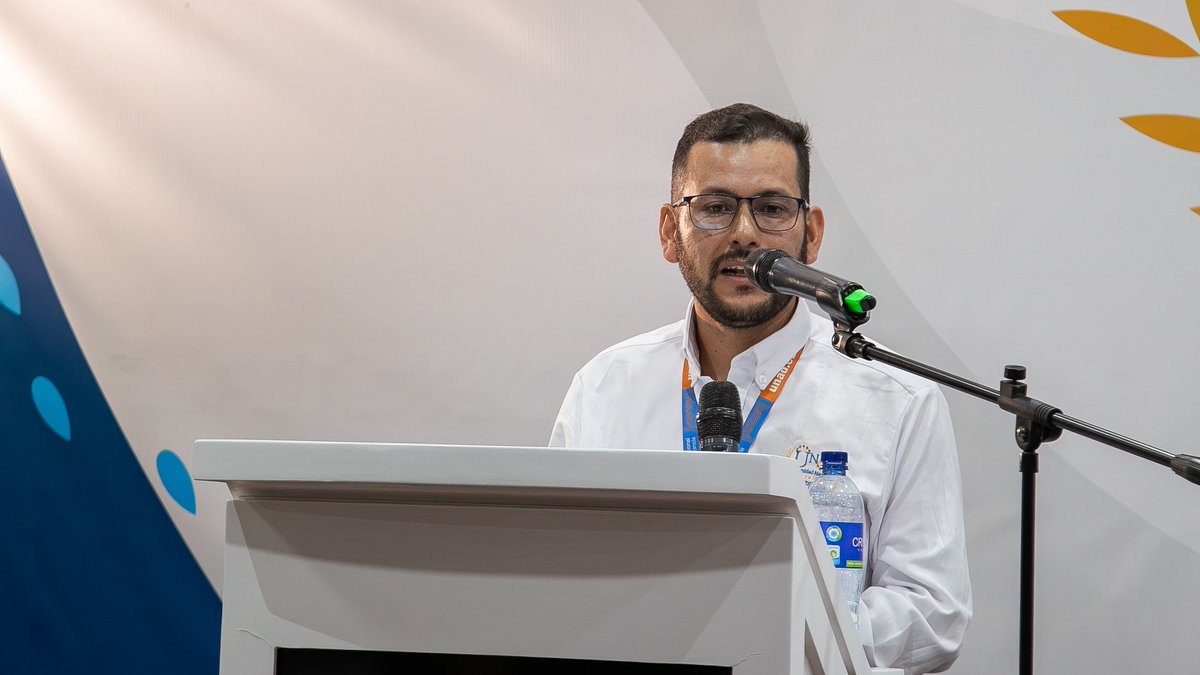 <a href="/UNAD_ZCBC/">UNAD Zona Centro Bogotá Cundinamarca</a> ☝️ Con la participación de John Fredy Marín, líder dinamizador del Sistema de Servicio Social Unadista SISSU, el Observatorio Intersistémico Regional <a href="/ElOIRdelaRegion/">El OIR de las Regiones UNAD</a> y los Centros de Pensamiento Territorial CPT, la <a href="/UNAD_ZCBC/">UNAD Zona Centro Bogotá Cundinamarca</a> presentó el balance del despliegue estratégico 2023 y