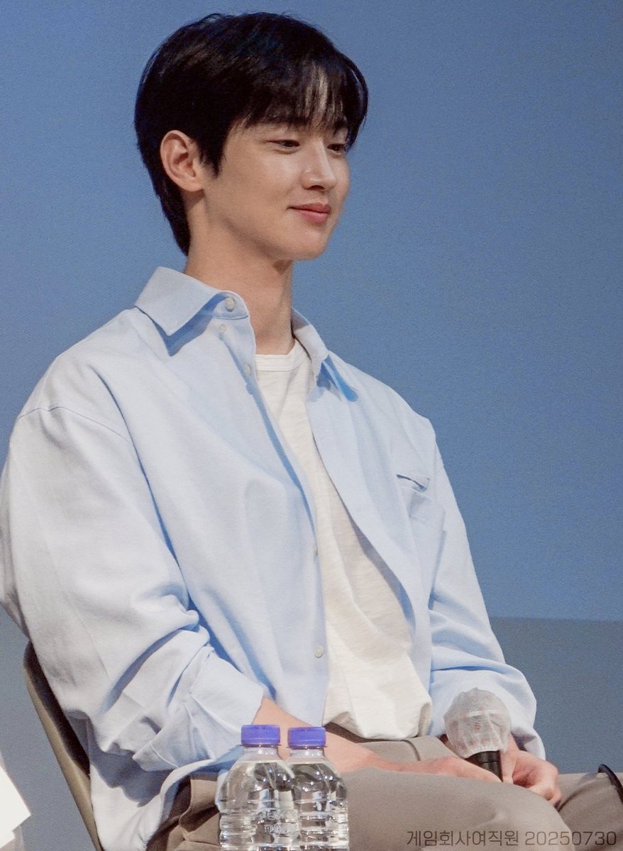 내 귀가 되어줘 GV 
장동윤 감독님

옆모습 조각 엔젤 요정🥰 다 했다