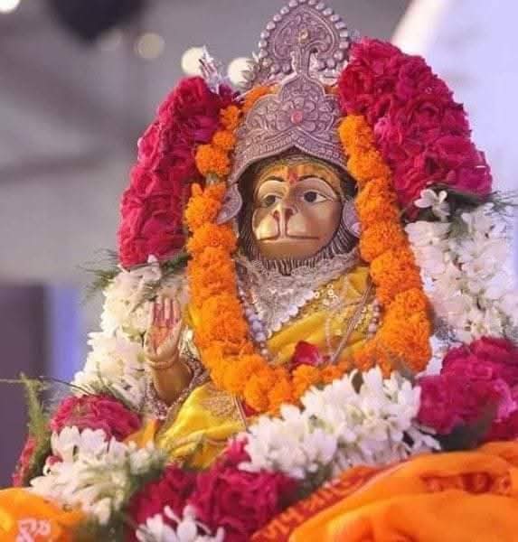 अनंत बलवंत श्री हनुमंत लाल की जय हो 

जय हो गदाधारी महाराज 🙏🚩