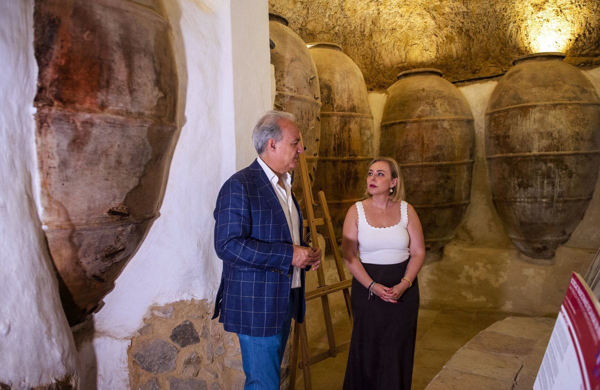 tucomarca.com (@tucomarca) on Twitter photo La Diputació de València impulsa la protección del patrimonio histórico de Utiel tras la DANA <a href="/dipvalencia/">Diputació de València</a> <a href="/nataliaenguix/">Natalia</a> <a href="/AytoDeUtiel/">Ayuntamiento de Utiel</a> <a href="/RicGabaldon/">Ricardo Gabaldón</a> #DANA
tucomarca.com/wordpress/segu… La Diputació de València impulsa la protección del patrimonio histórico de Utiel tras la DANA <a href="/dipvalencia/">Diputació de València</a> <a href="/nataliaenguix/">Natalia</a> <a href="/AytoDeUtiel/">Ayuntamiento de Utiel</a> <a href="/RicGabaldon/">Ricardo Gabaldón</a> #DANA
tucomarca.com/wordpress/segu…