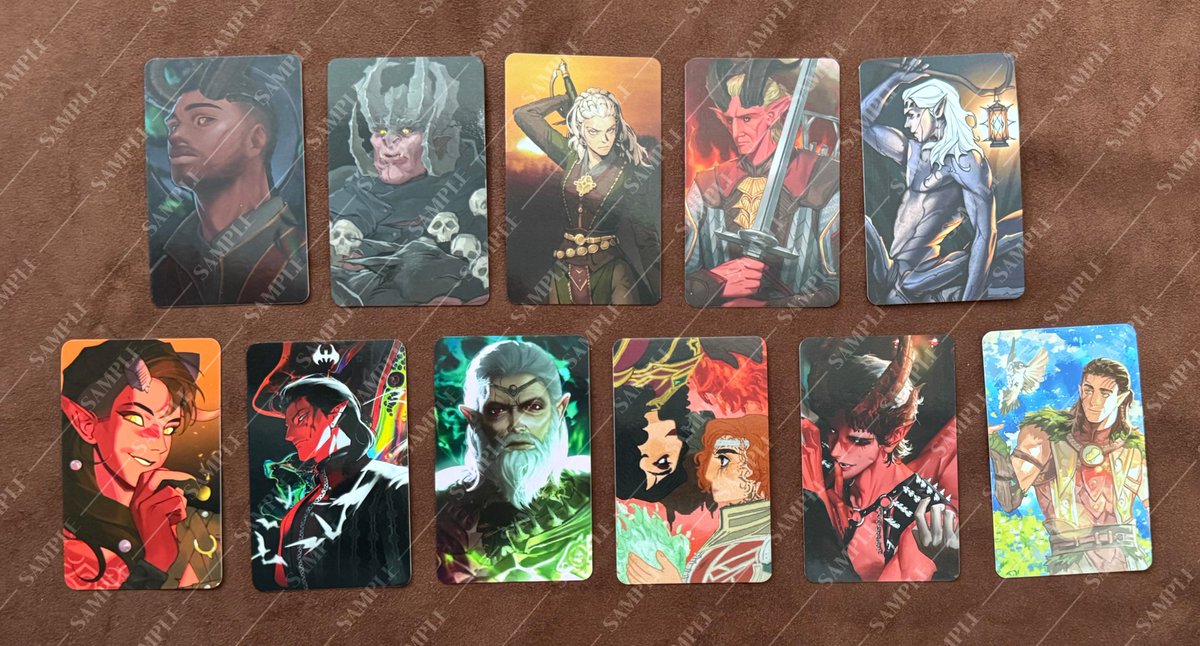 트레이딩 카드 실물 사진을 공개합니다. 협력해주신 모든 분들께 다시 한 번 진심으로 감사드립니다.