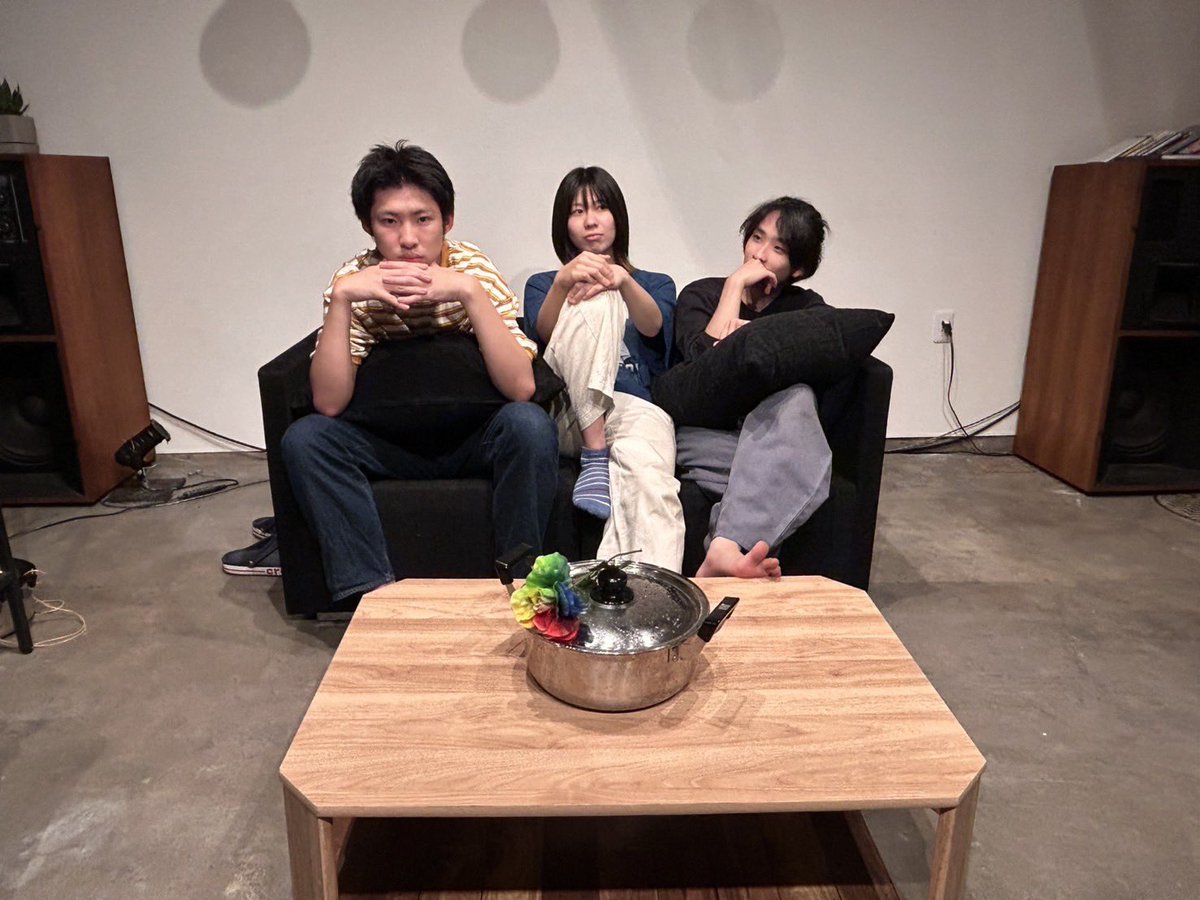 『その夜と友達』終演いたしました！

来ていただいた皆様、ありがとうございました。
すごい役者たちの演技を、オペ席という最高の席で見ることができました。

見惚れすぎてミスりまくりましたが、めちゃくちゃいい経験になりました。

関わらせてくれてありがとうございました。